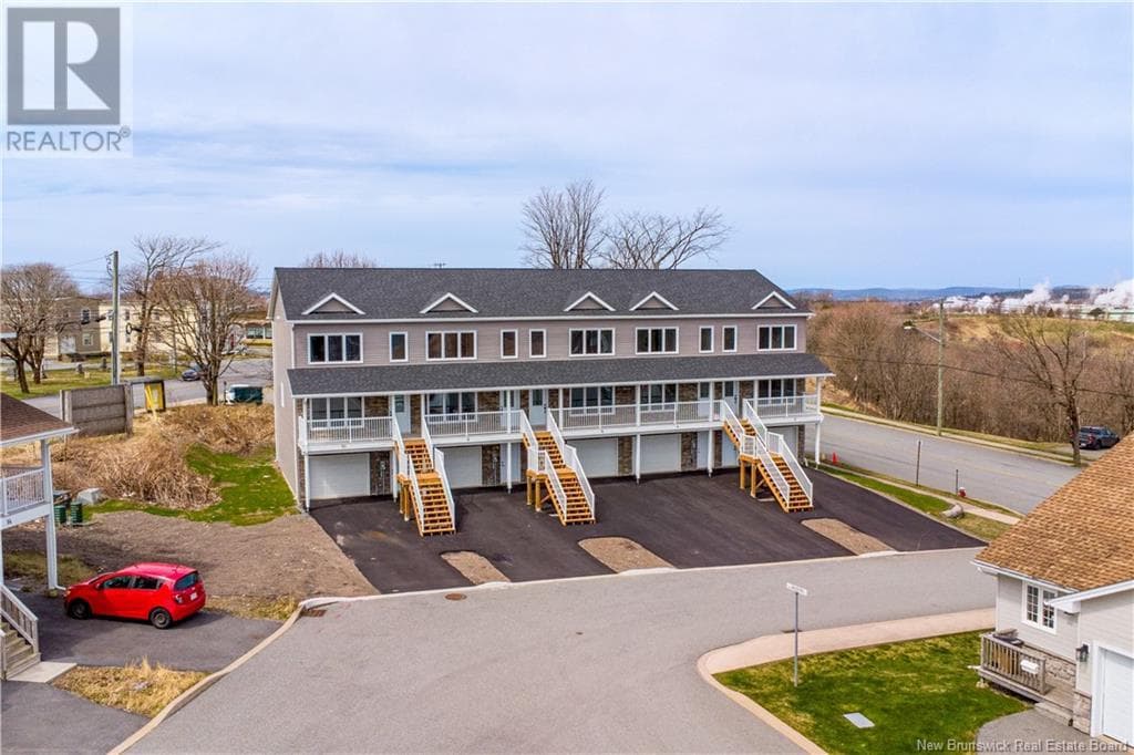 4 Rockingstone Drive, photo 3