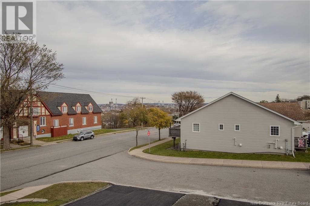 4 Rockingstone Drive, photo 39