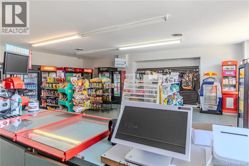 1506 Loch Lomond Road, photo 14