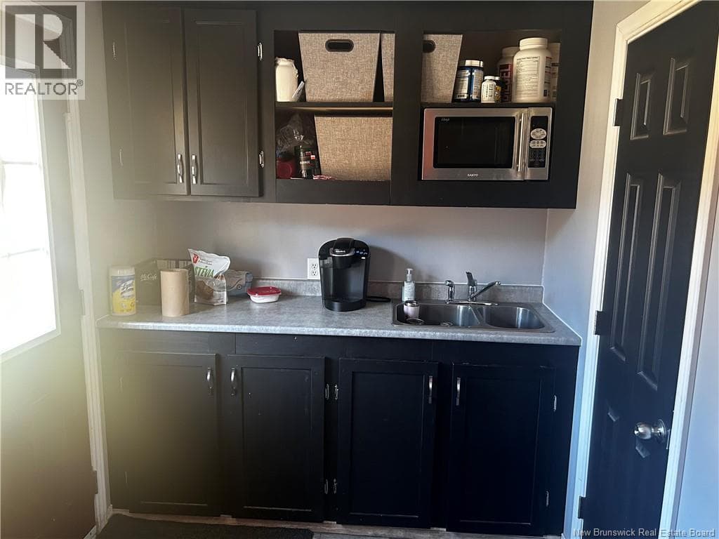 7-17 Foster Thurston Drive, photo 5