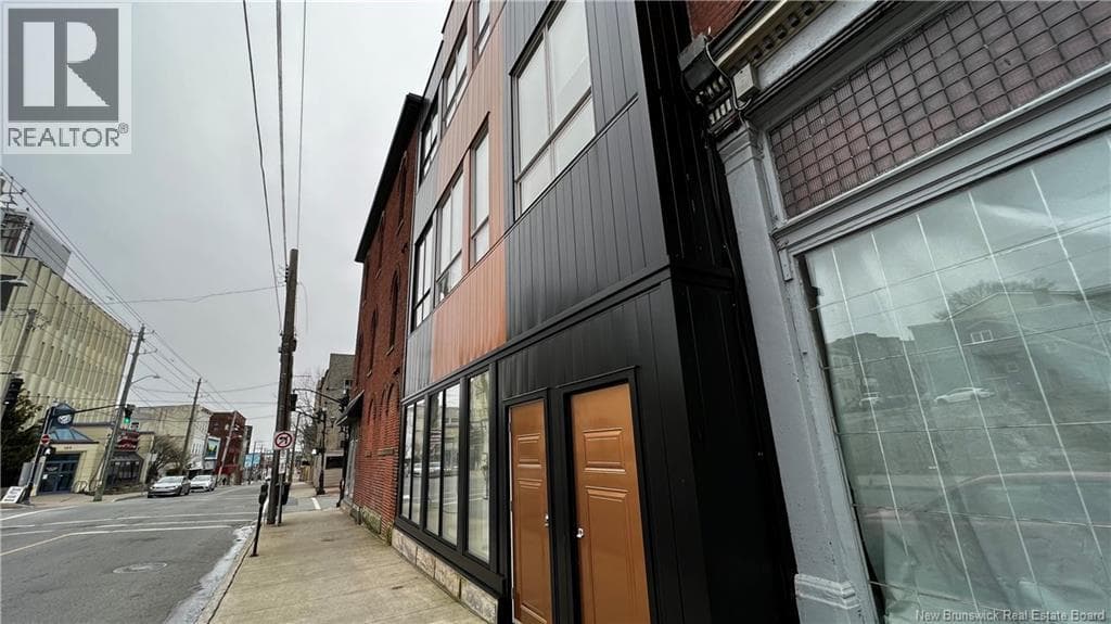 1-3 Charlotte Street, photo 2