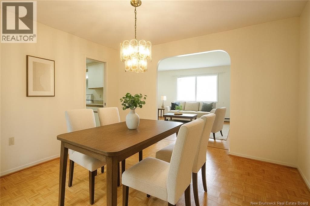 8 Tennis Court Road, photo 21
