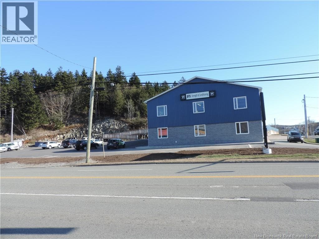 680 Rothesay Avenue Unit# 1, photo 2