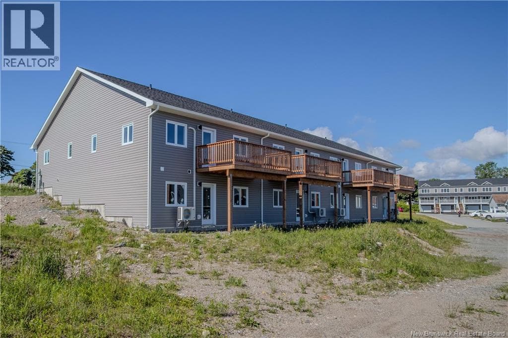 47 Rockingstone Drive, photo 34
