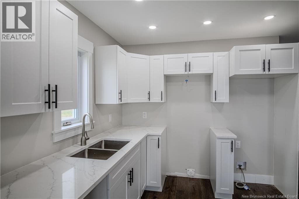 47 Rockingstone Drive, photo 8