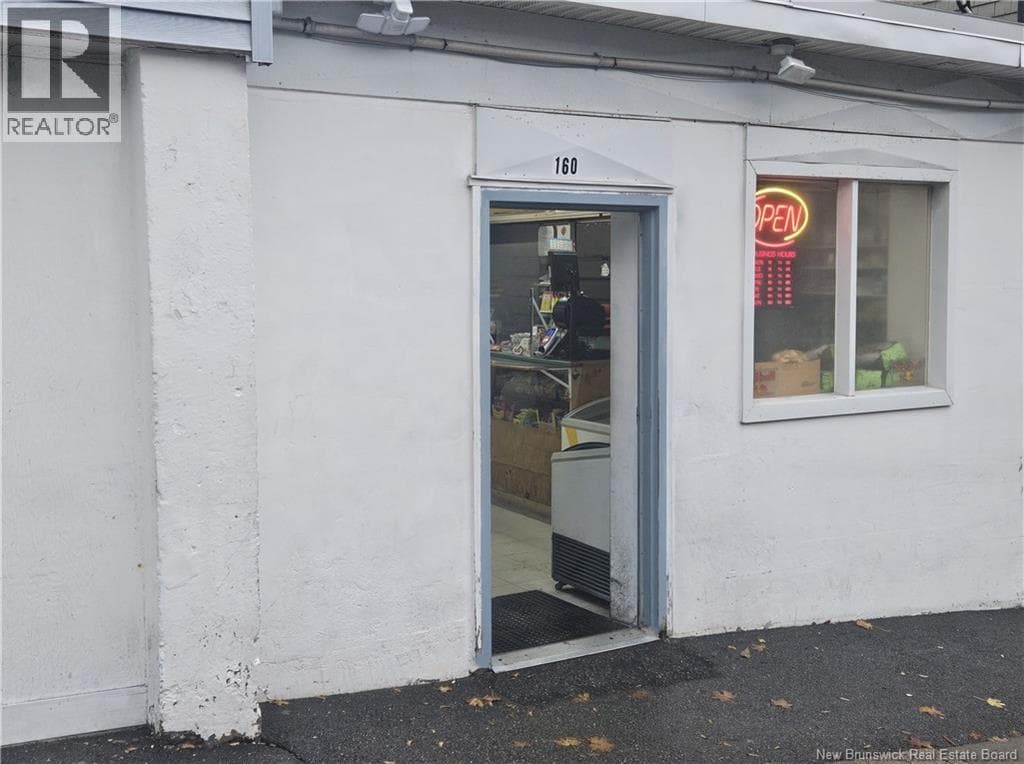 160 Carmarthen Street, photo 43