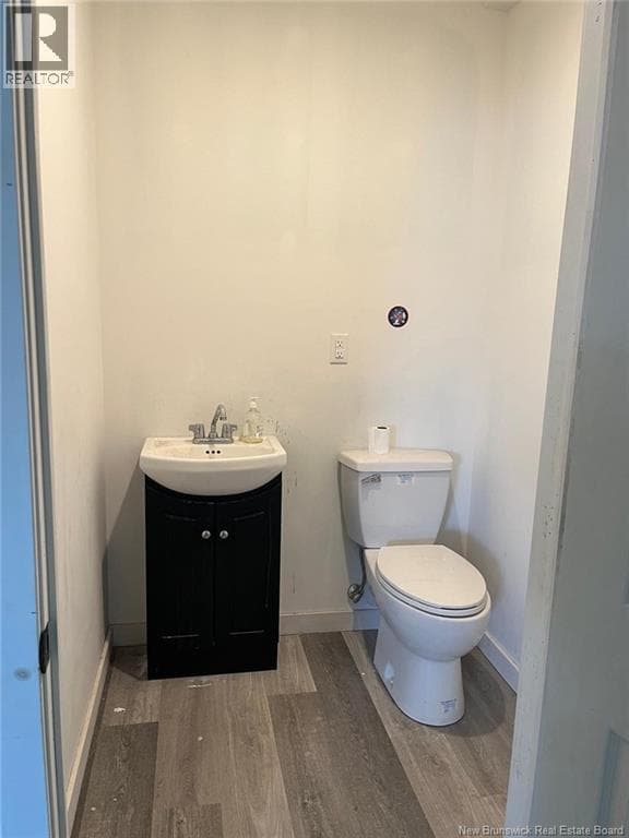 7 Rothesay Avenue, photo 8