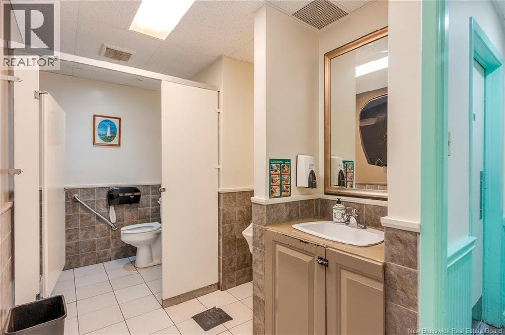 800 Fairville Boulevard, photo 26