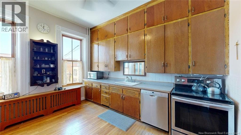 219 Germain Street, photo 14