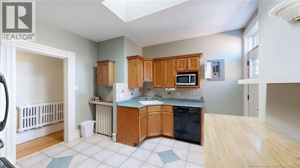 219 Germain Street, photo 29