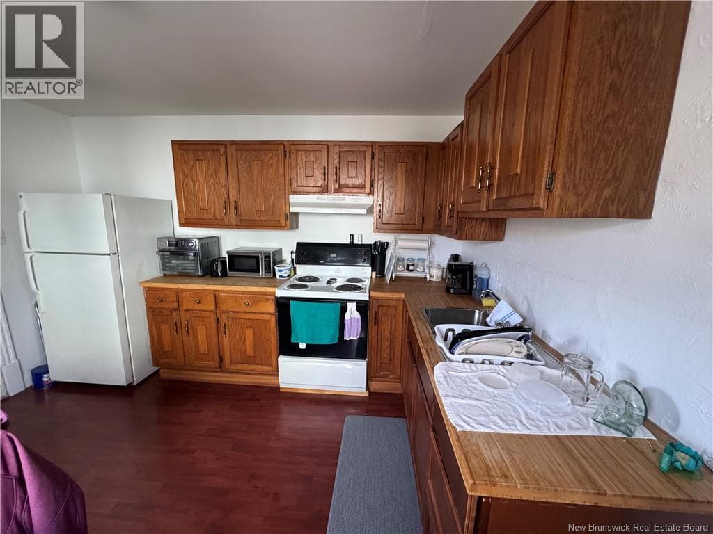 55-57 Broadway Avenue, photo 4