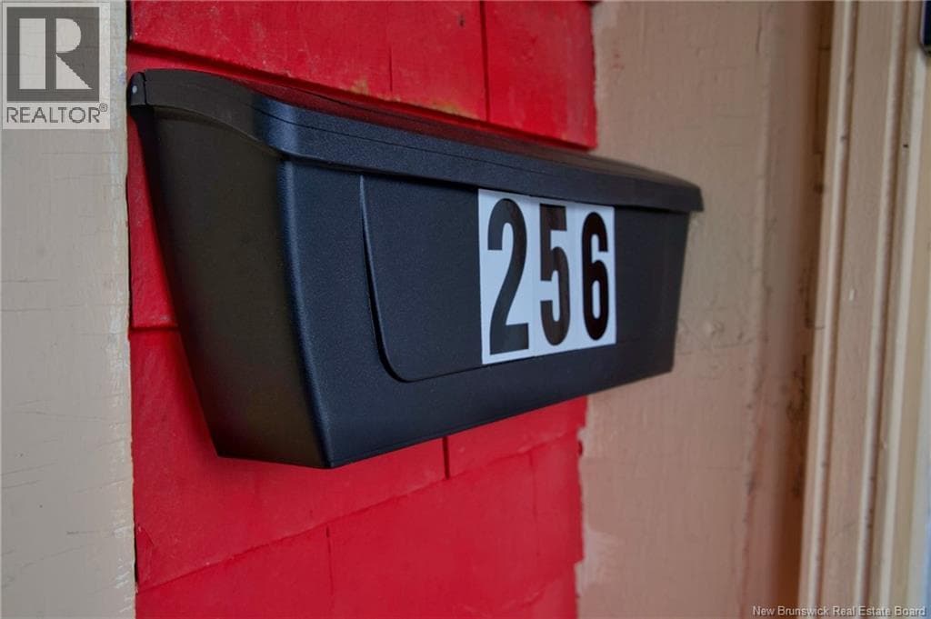 256 Guilford Street, photo 3