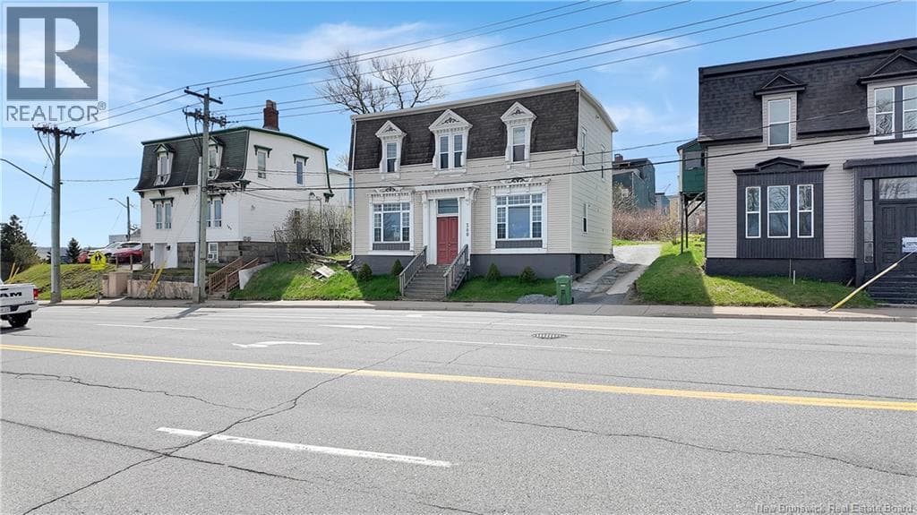 380 Union Street