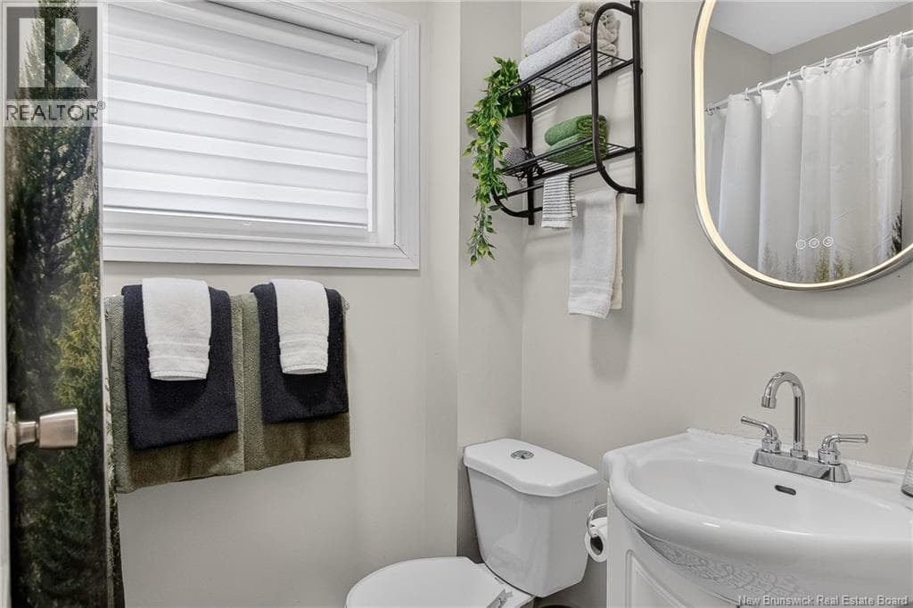 136 Charlotte Street, photo 38