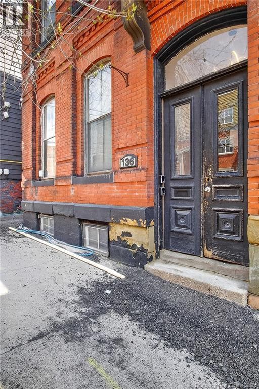 136 Charlotte Street, photo 4