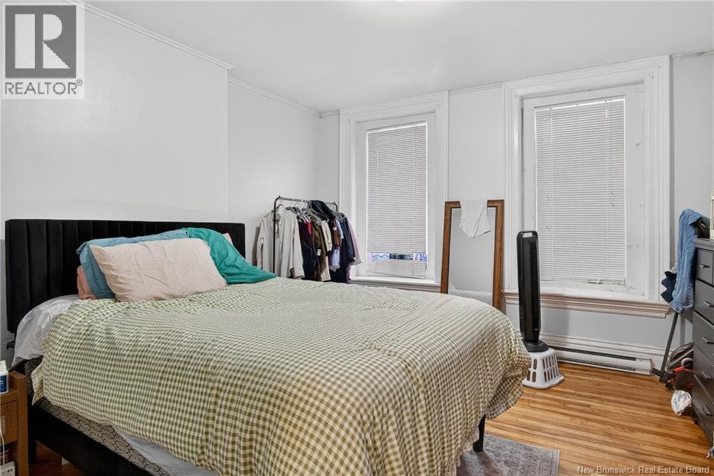 136 Charlotte Street, photo 43
