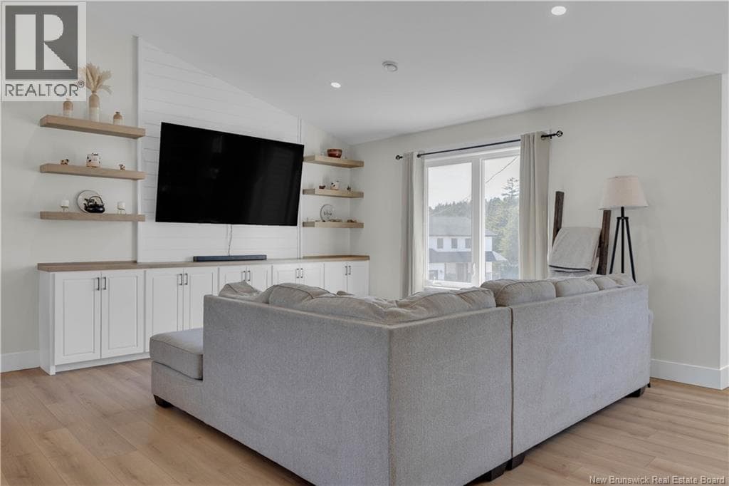 141 Montana Drive, photo 16