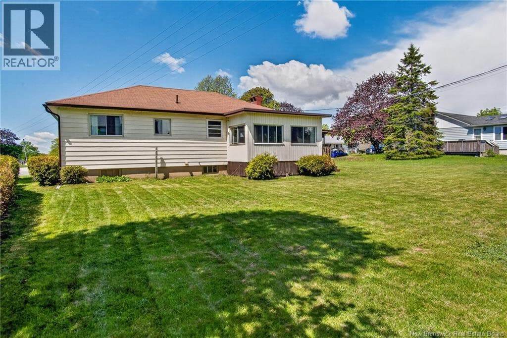 90 Bayview Drive, photo 28