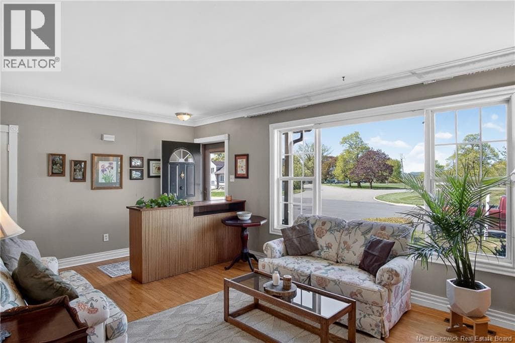 90 Bayview Drive, photo 6