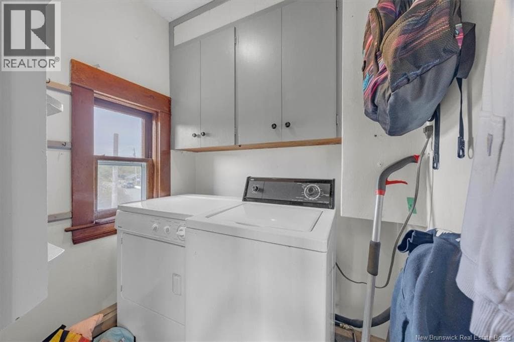 360 Riverview Drive, photo 15