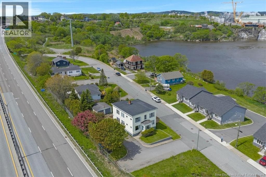 360 Riverview Drive, photo 30