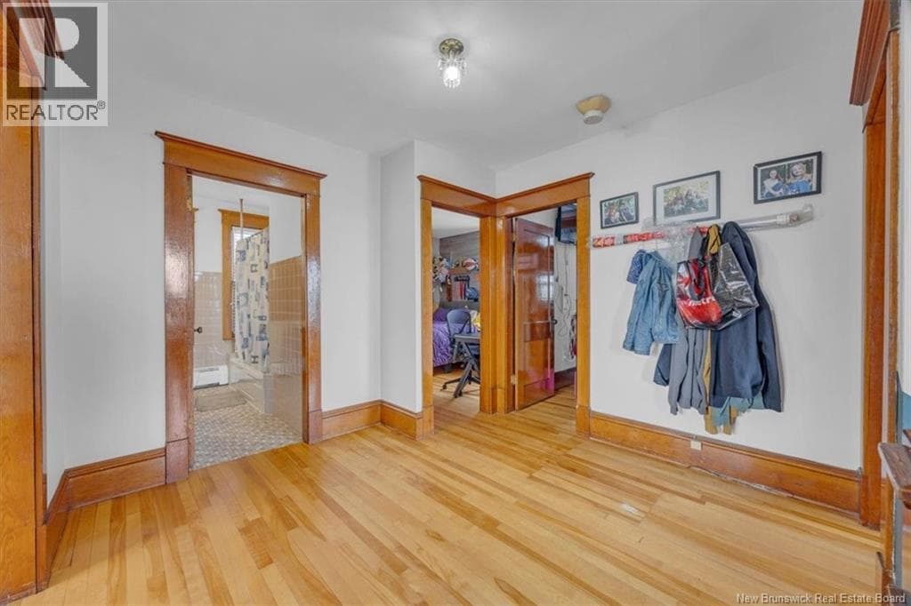 360 Riverview Drive, photo 7