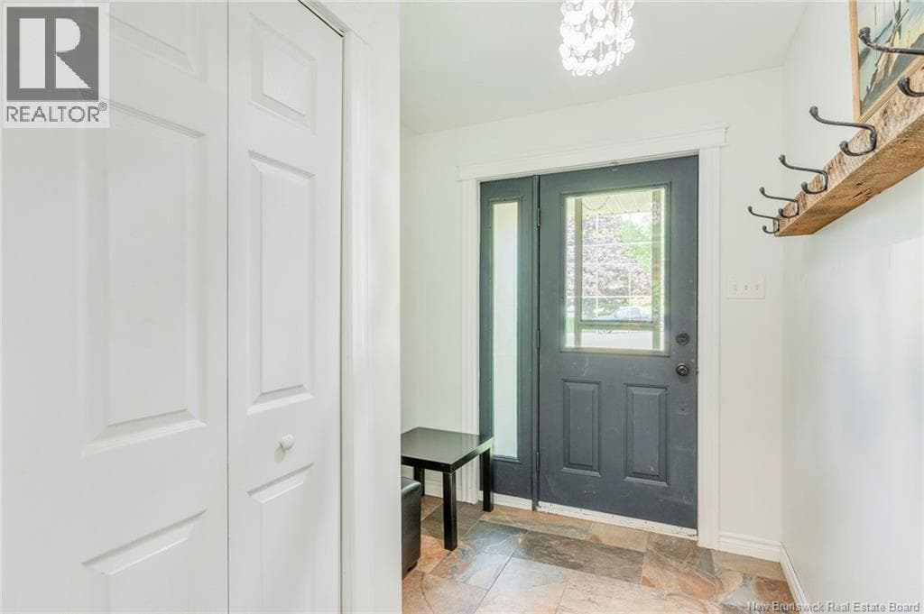 10 Eydie Drive, photo 3