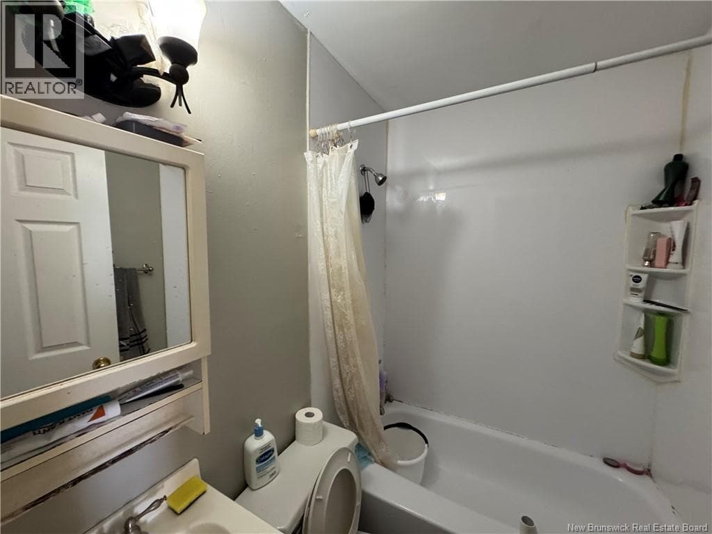89 Adelaide Street, photo 19
