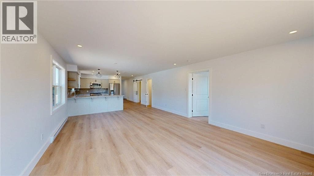 2-290 Colonel Nase Boulevard Unit# 107, photo 8