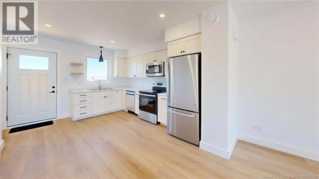 1-290 Colonel Nase Boulevard Unit# 101, photo 11