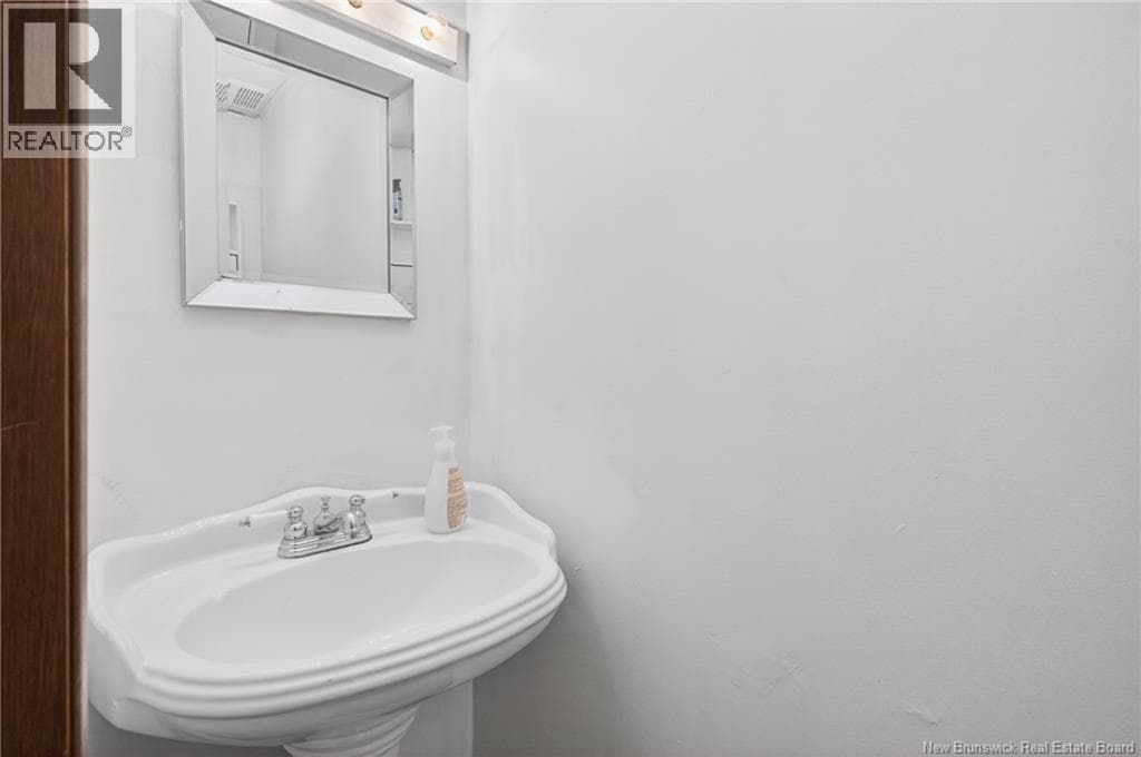 2437 Candace Street, photo 17