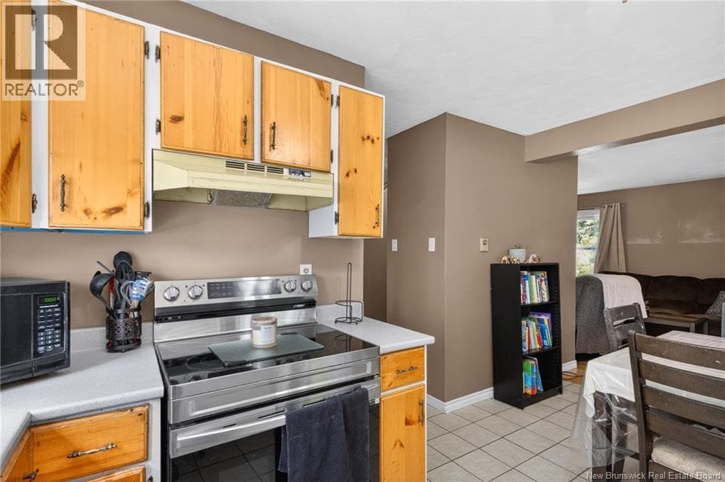 2437 Candace Street, photo 11