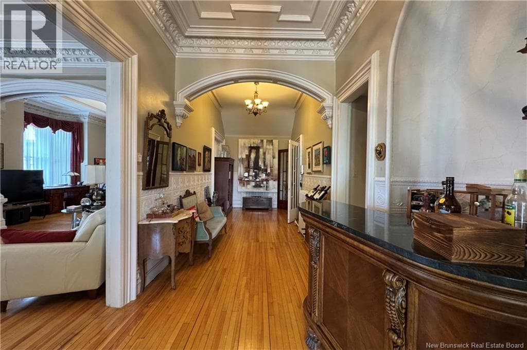2-4 Douglas Avenue, photo 7