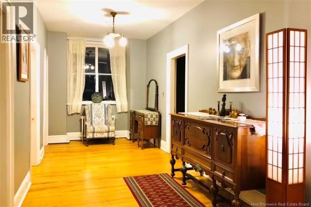 2-4 Douglas Avenue, photo 21