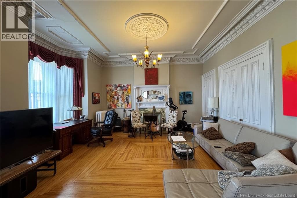 2-4 Douglas Avenue, photo 13
