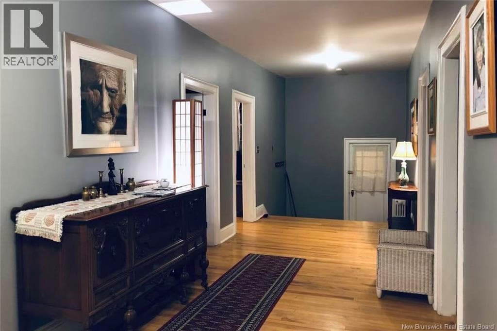 2-4 Douglas Avenue, photo 22