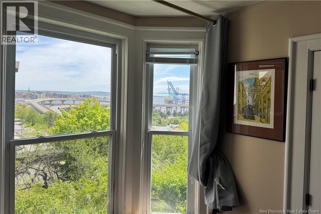 2-4 Douglas Avenue, photo 30
