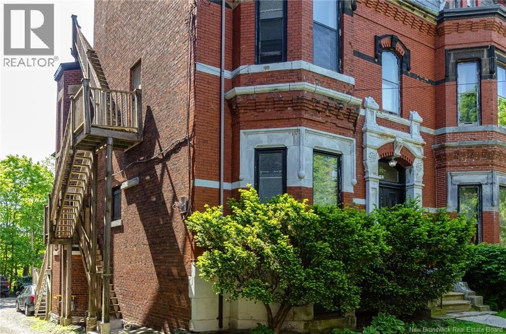 187 Germain Street, photo 35