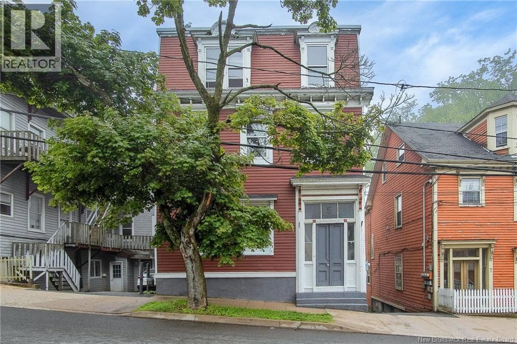 5 Paddock Street, photo 3