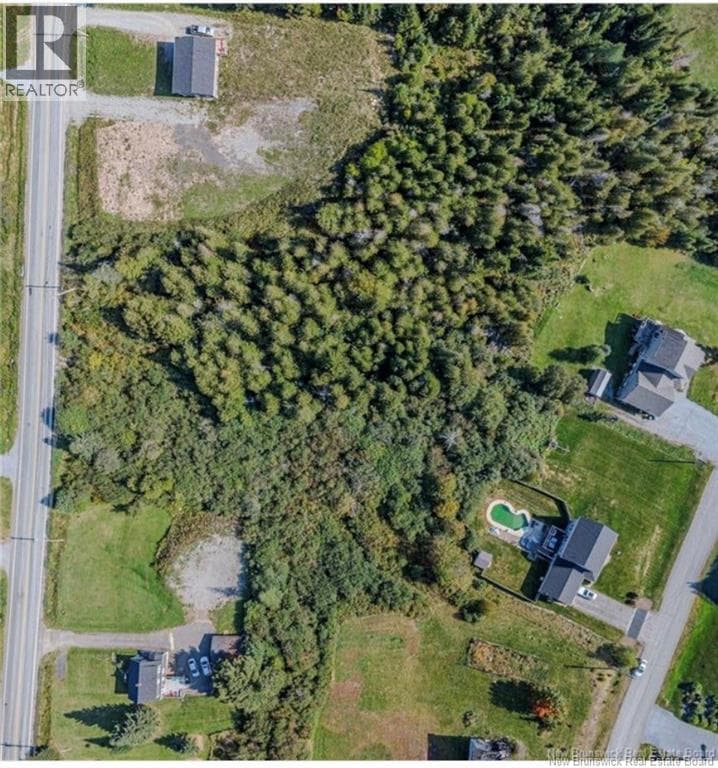 576 Hampton Road, photo 2
