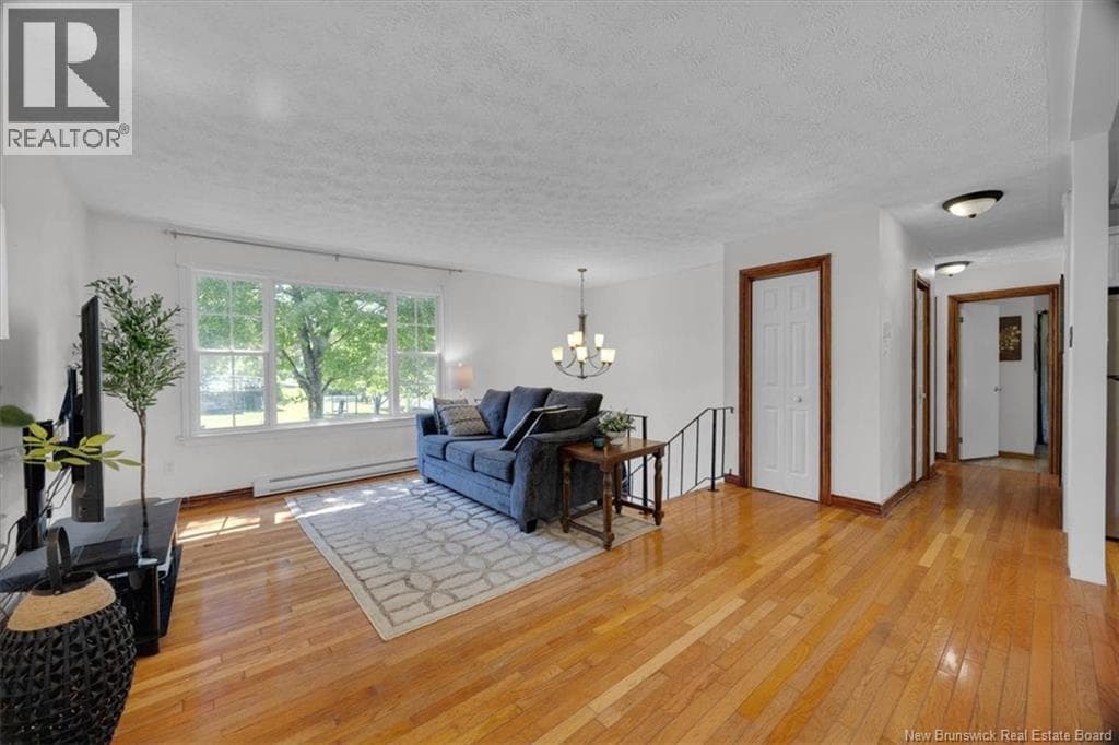 77 Varsity Street, photo 7
