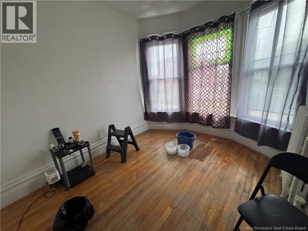 325 Main Street, photo 12