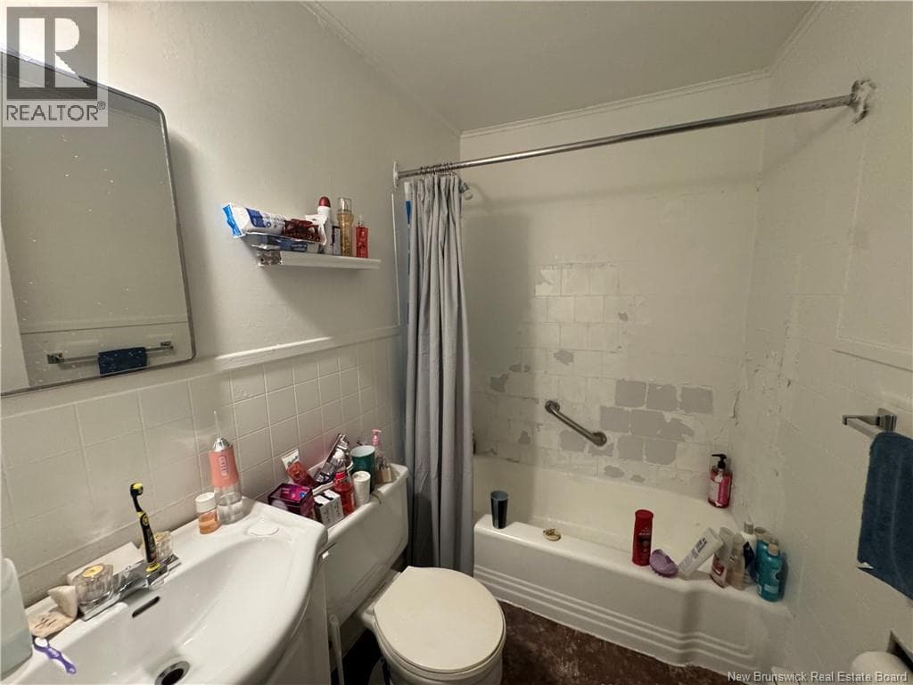 325 Main Street, photo 13