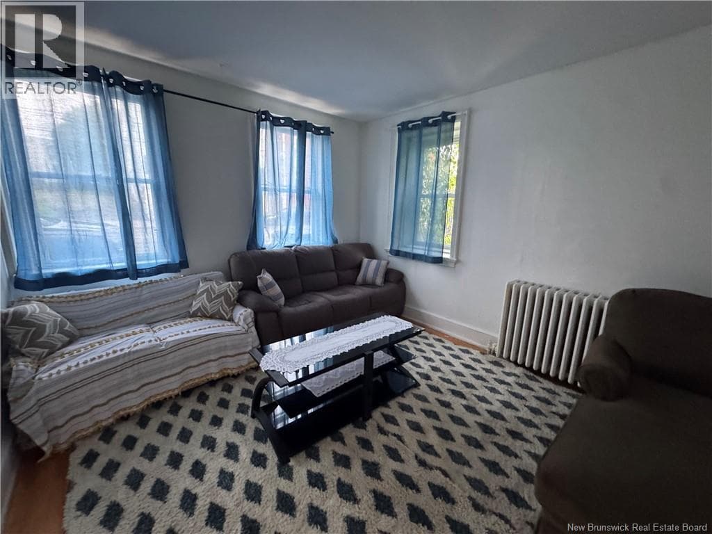 325 Main Street, photo 6