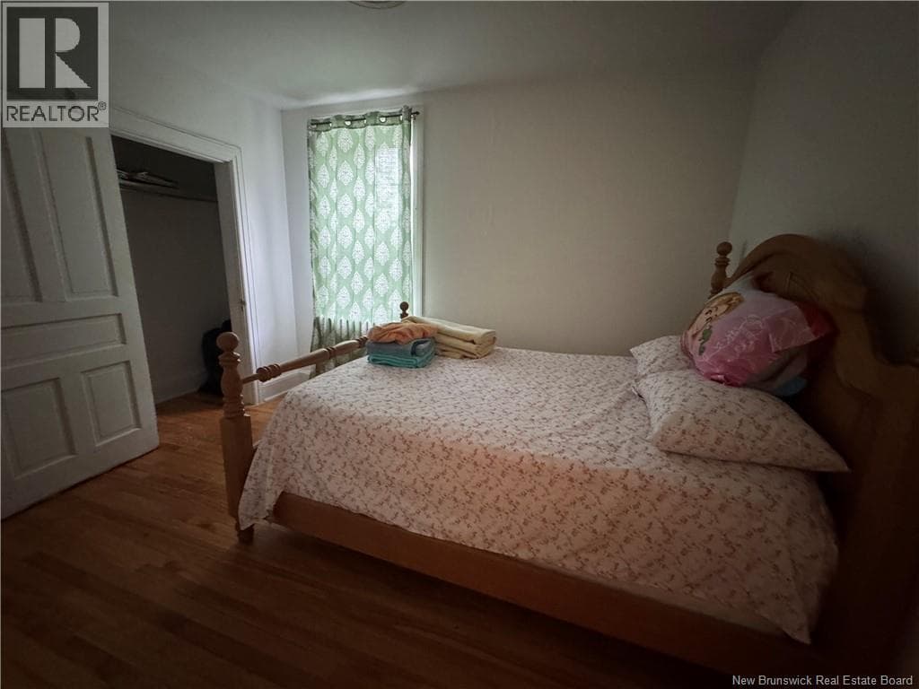325 Main Street, photo 9