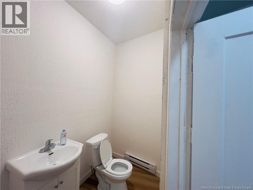341 Douglas Avenue, photo 10