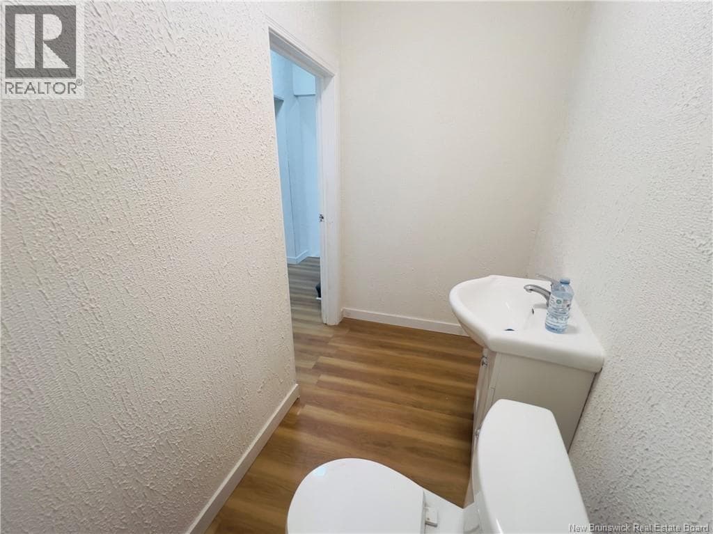 341 Douglas Avenue, photo 13
