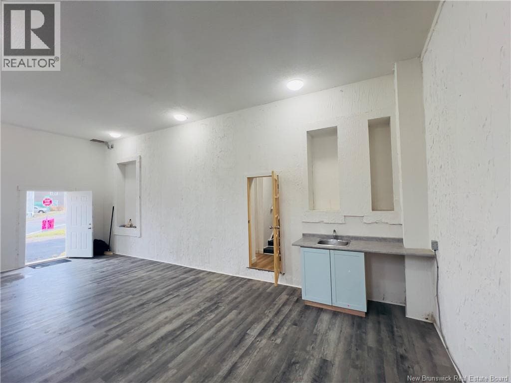 341 Douglas Avenue, photo 5