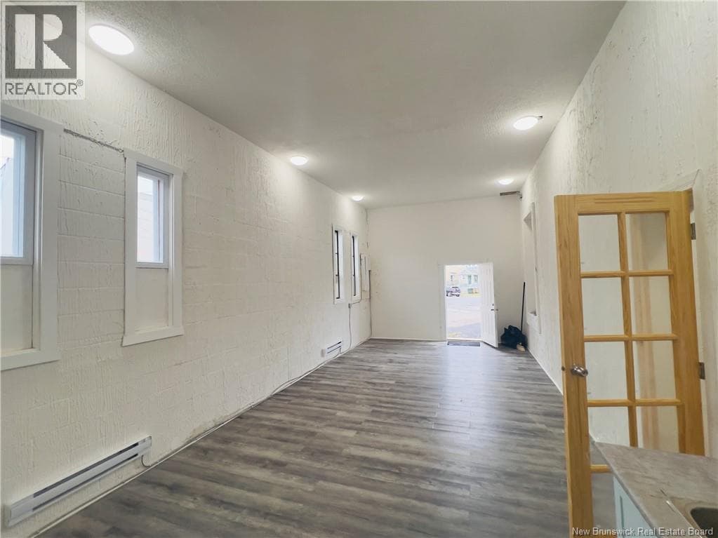 341 Douglas Avenue, photo 7