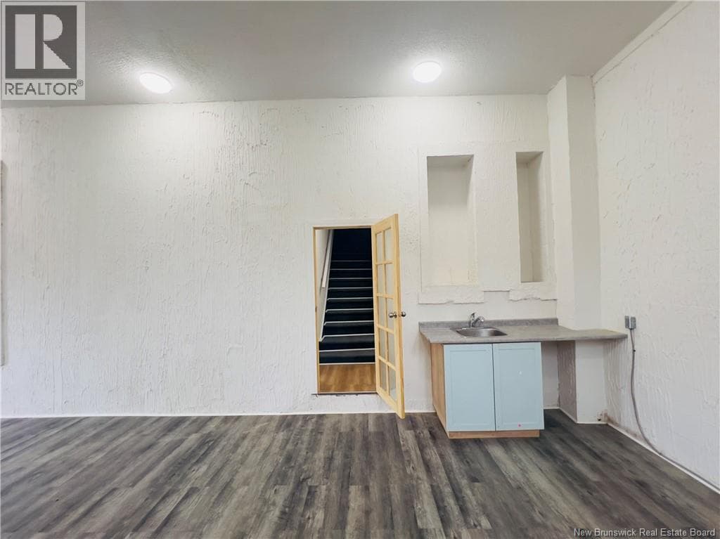 341 Douglas Avenue, photo 9